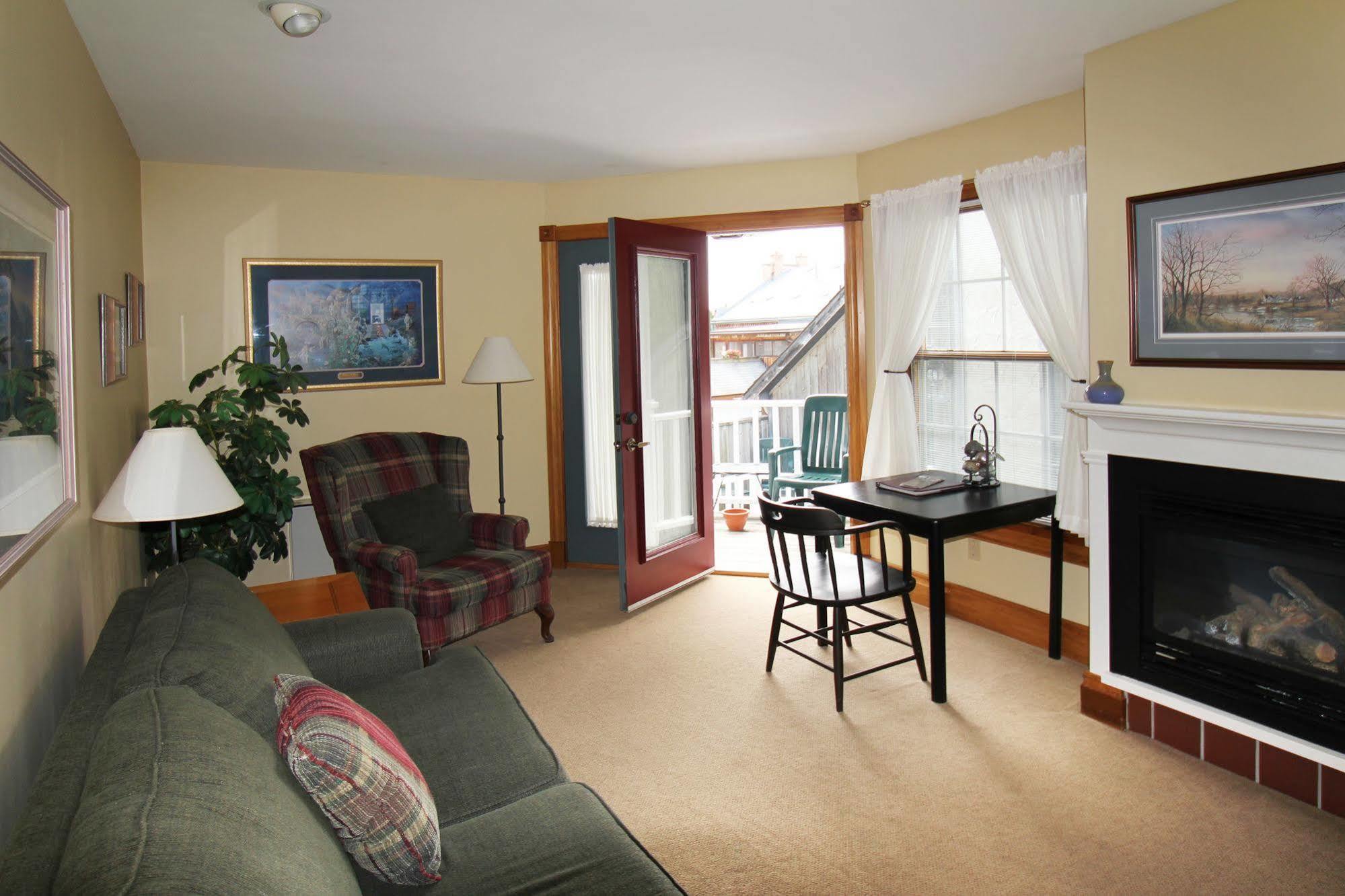 Kettle Creek Inn Port Stanley Esterno foto