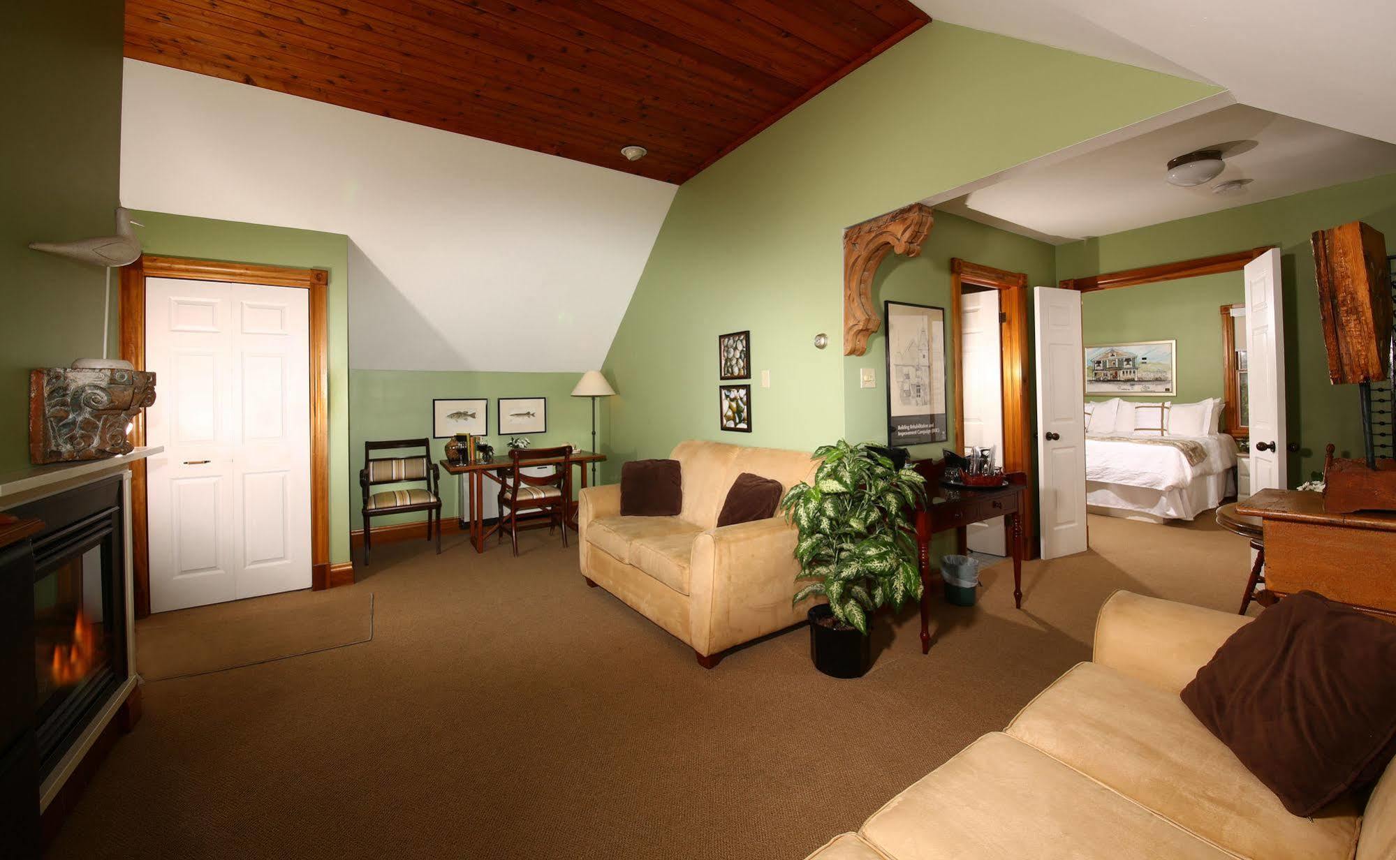 Kettle Creek Inn Port Stanley Esterno foto